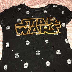 A Star Wars large junior shirt